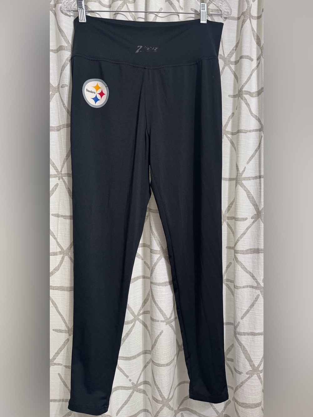 Black High-Waist Athletic Leggings with Team Patch